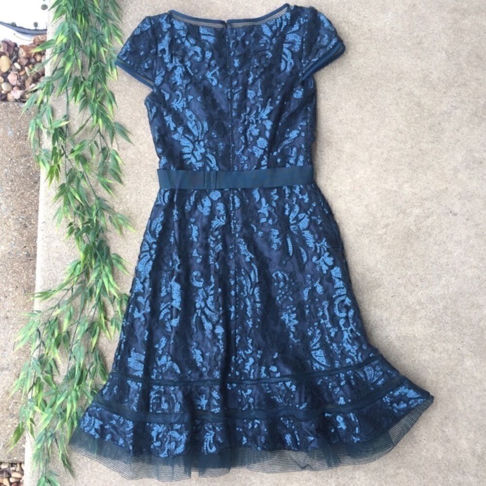 Tadashi Shoji Sequin Floral Brocade Cocktail Dress Womens 4 Navy - Picture 5 of 8